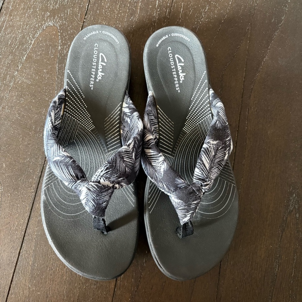 Clarks Arla Glison‎ Cloudsteppers Black Wedge Flip Flops Sandals Size 10